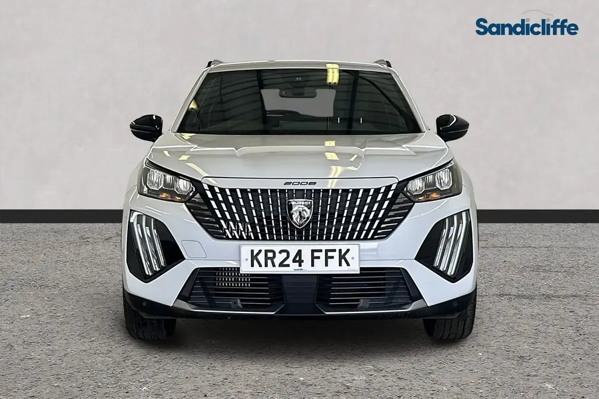 Used Peugeot 2008 Allure 131 HP (96 kW) 2024 White SUV
