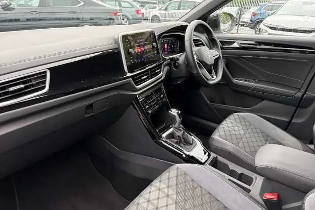 Used VW T-Roc R-line 150 HP (110 kW) 2023 White SUV