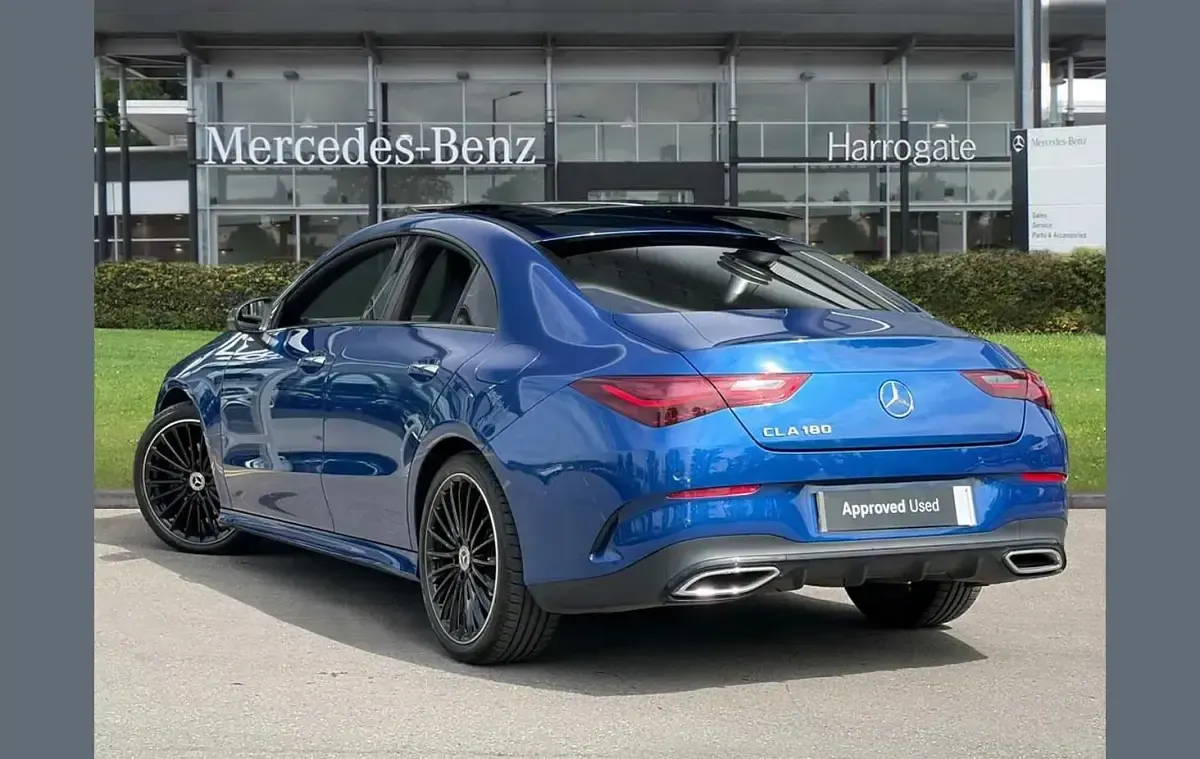 Used Mercedes CLA180 AMG Line Premium Plus 134 HP (98 kW) 2023 Blue Coupe