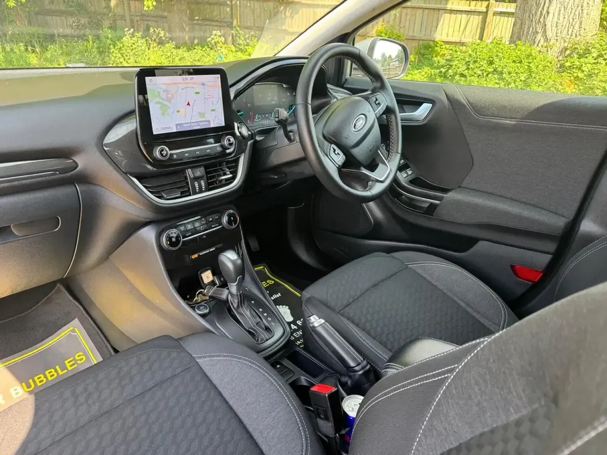 Used Ford Puma Titanium 125 HP (91 kW) 2020 Silver SUV