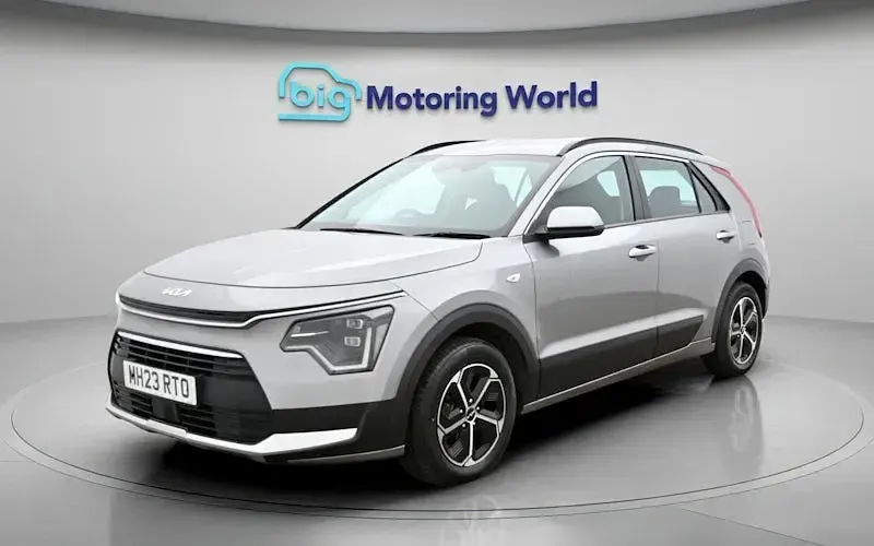 Gebraucht Kia Niro 141 PS (103 kW) 2023 SUV