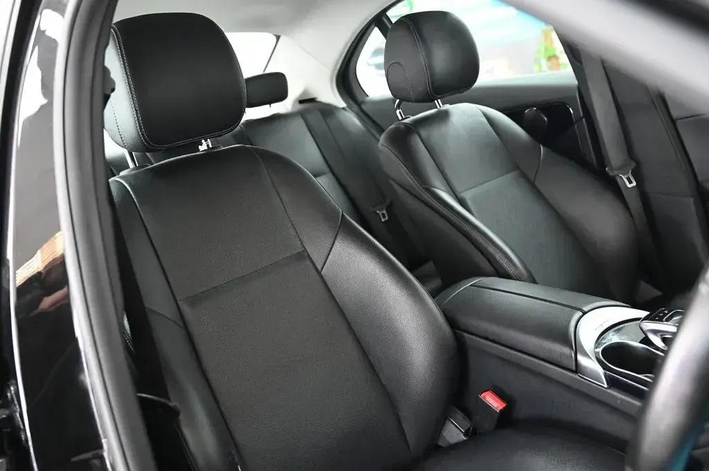 Used Mercedes C200 SE 136 HP (100 kW) 2016 Black Sedan