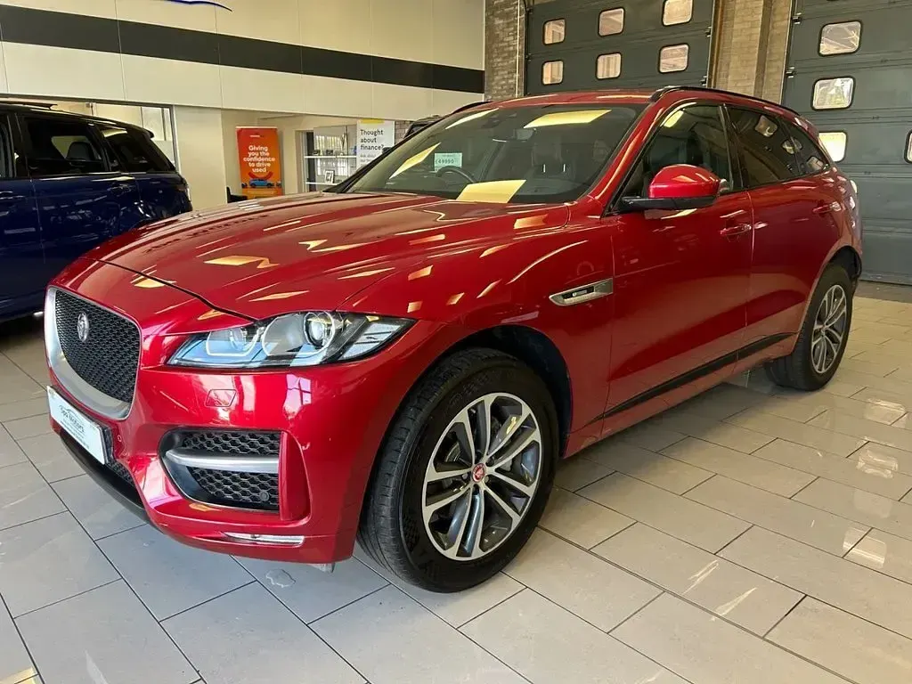 Used Jaguar F-Pace R-Sport 180 HP (132 kW) 2019 Red SUV