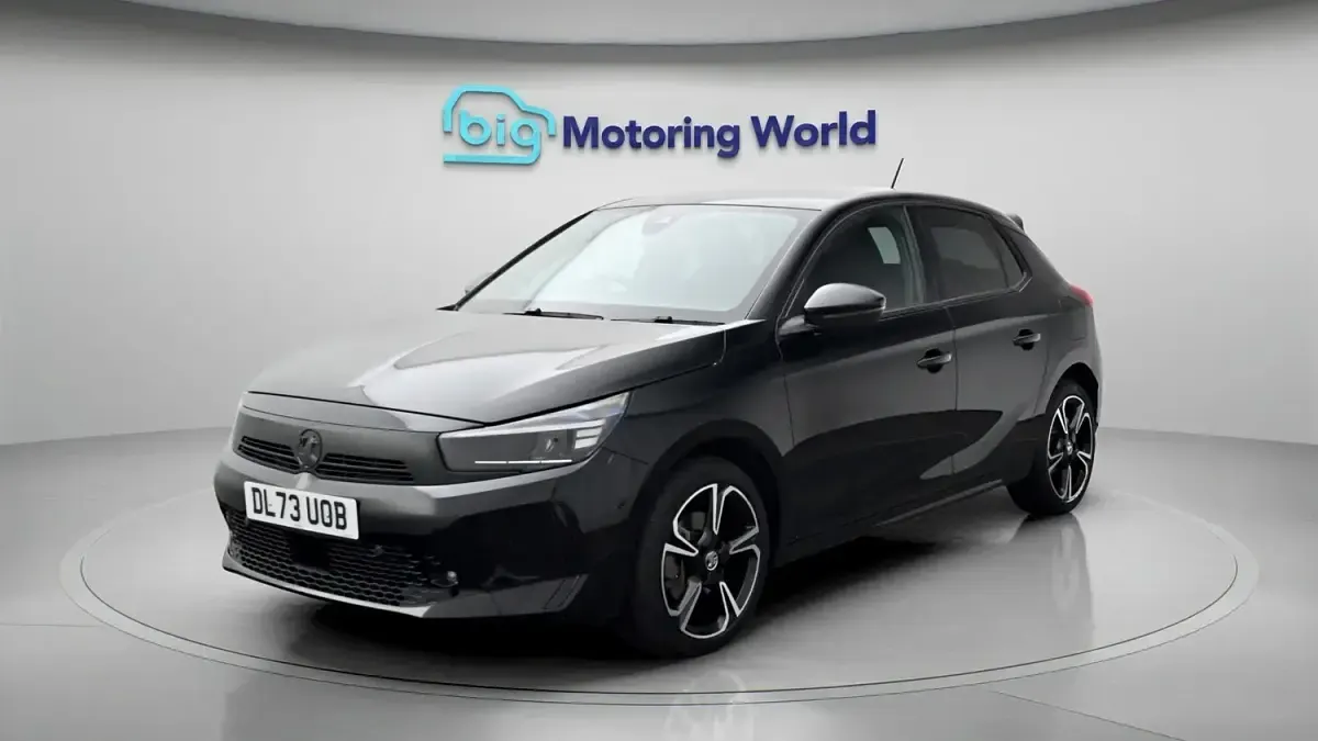 Begagnad Vauxhall Corsa S 131 HK (96 kW) 2023 Svart Halvkombi
