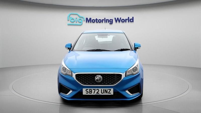 Used MG MG3 Exclusive 106 HP (77 kW) 2023 Blue Hatchback