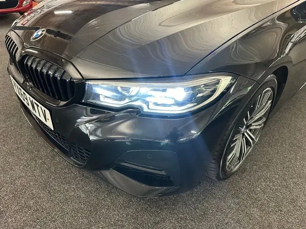 Usado BMW 330 M Sport 2019 Negro Berlina