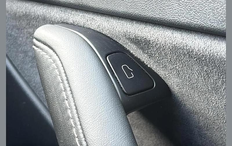 Red Used 2021 Tesla Model 3 Performance Sedan | £27,499 (Expensive) - Image 1/4