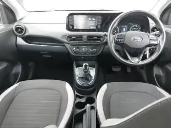Used Hyundai i10 SE 84 HP (61 kW) 2020 White Hatchback