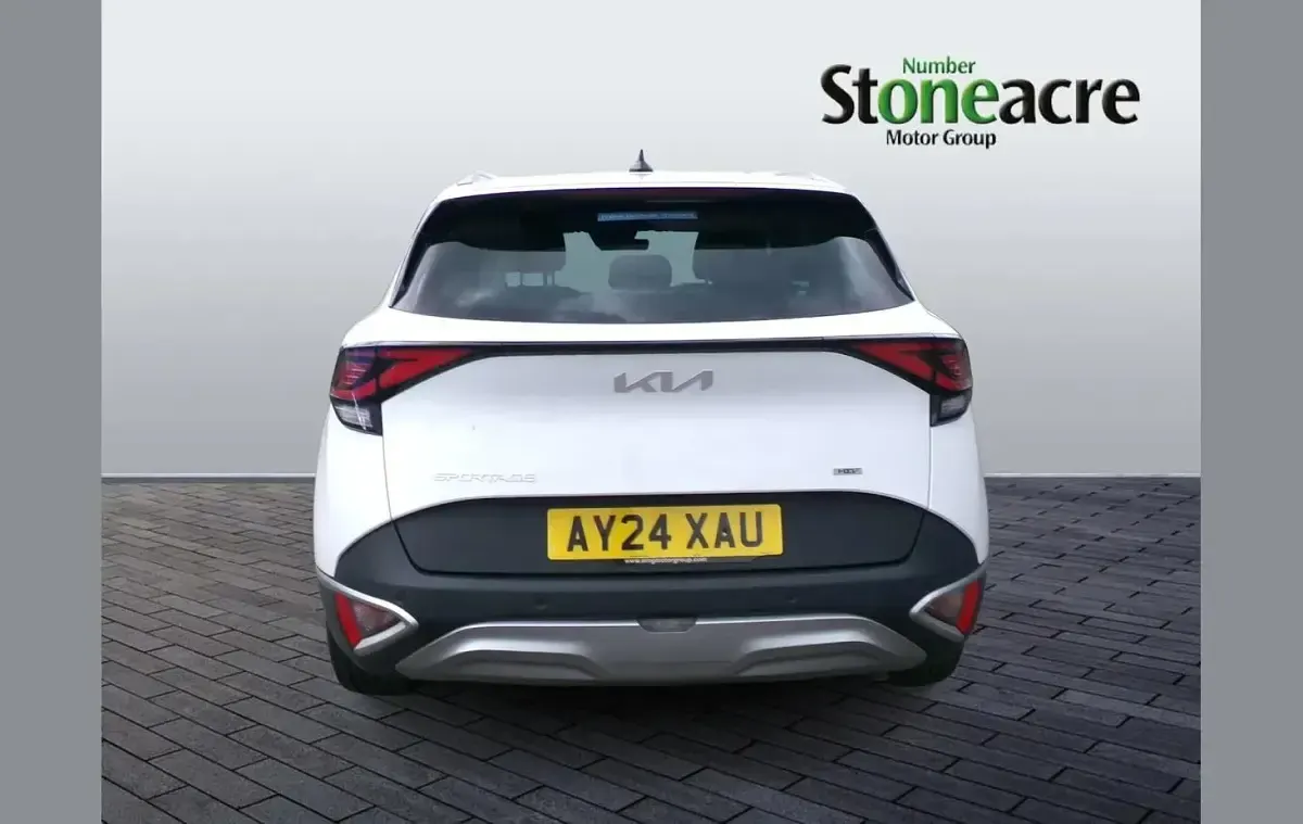 Używany Kia Sportage 226 KM (166 kW) 2024 Biały SUV