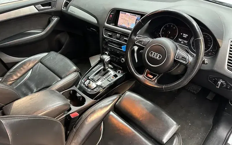 Used Audi Q5 S-line plus 230 HP (169 kW) 2016 White SUV