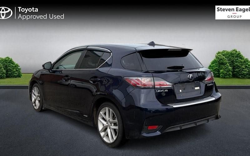 Used Lexus CT200h 136 HP (100 kW) 2017 Hatchback