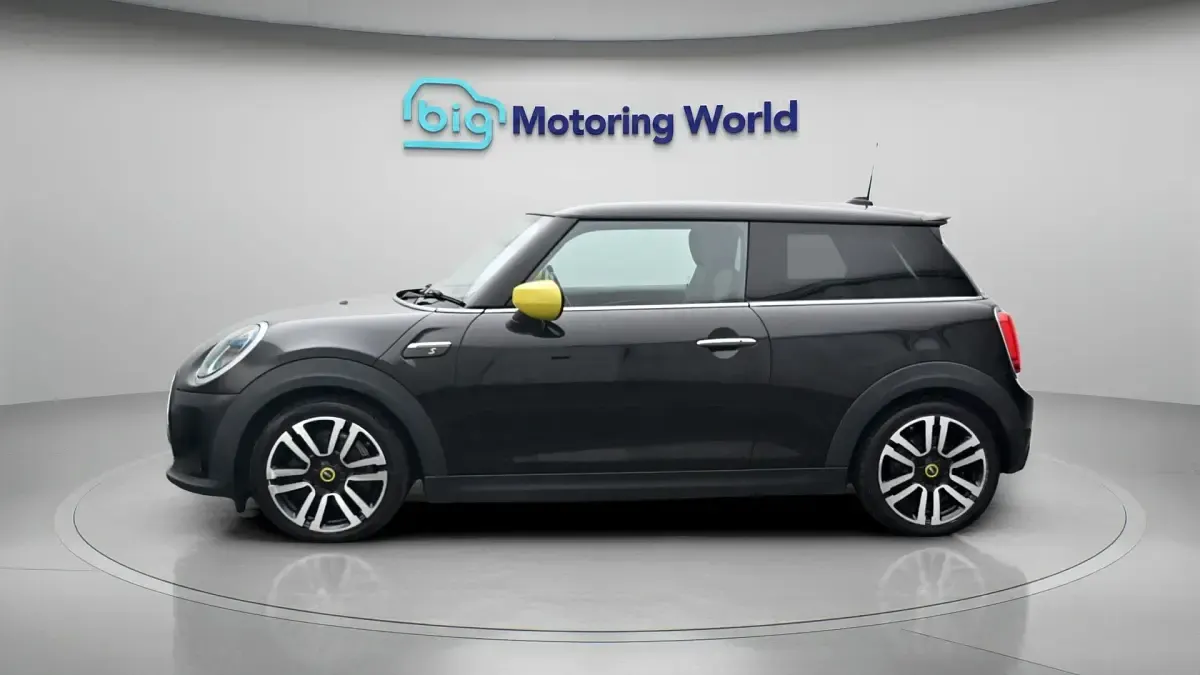 Used Mini Cooper SE Hatch 133 kW (181 HP) 2022 Hatchback