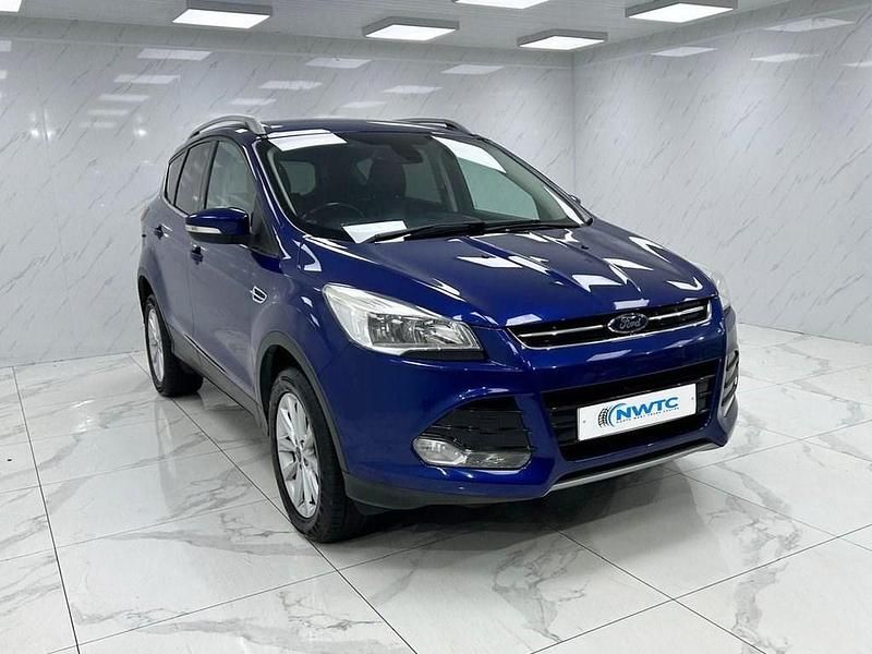 Begagnad Ford Kuga Titanium 150 HK (110 kW) 2015 Blå SUV