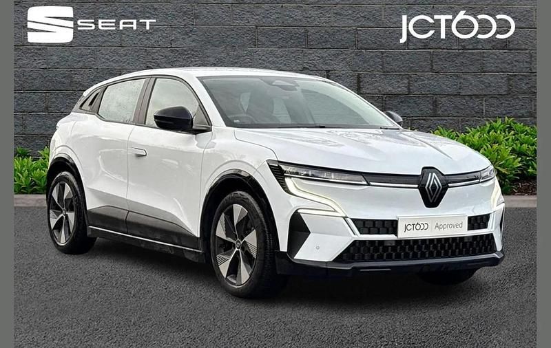 Used Renault Megane E-Tech Equilibre 160 kW (218 HP) 2024 White Hatchback