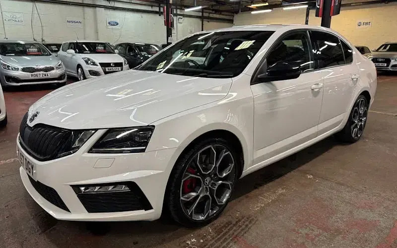Used Skoda Octavia vRS 230 HP (169 kW) 2018 Hatchback