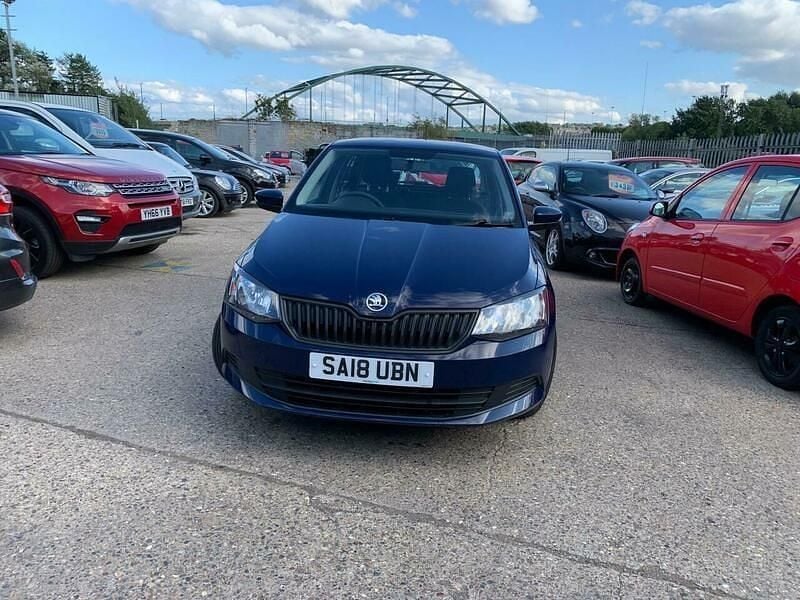 Used Skoda Fabia 60 HP (44 kW) 2018 Blue Hatchback