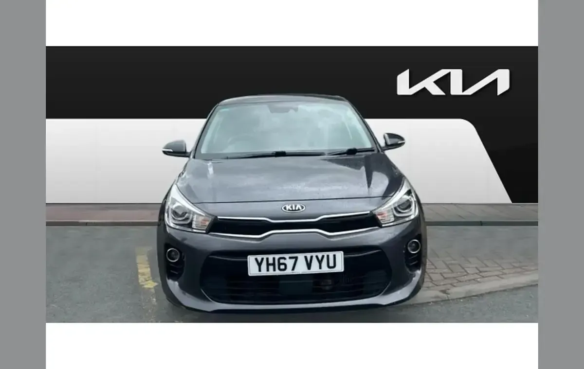 Used Kia Rio 99 HP (72 kW) 2018 Grey Hatchback