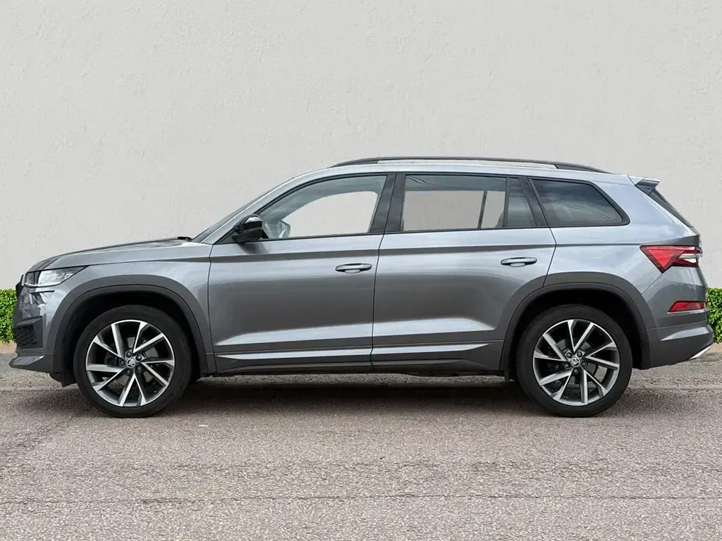 Used Skoda Kodiaq SportLine 150 HP (110 kW) 2022 Grey SUV