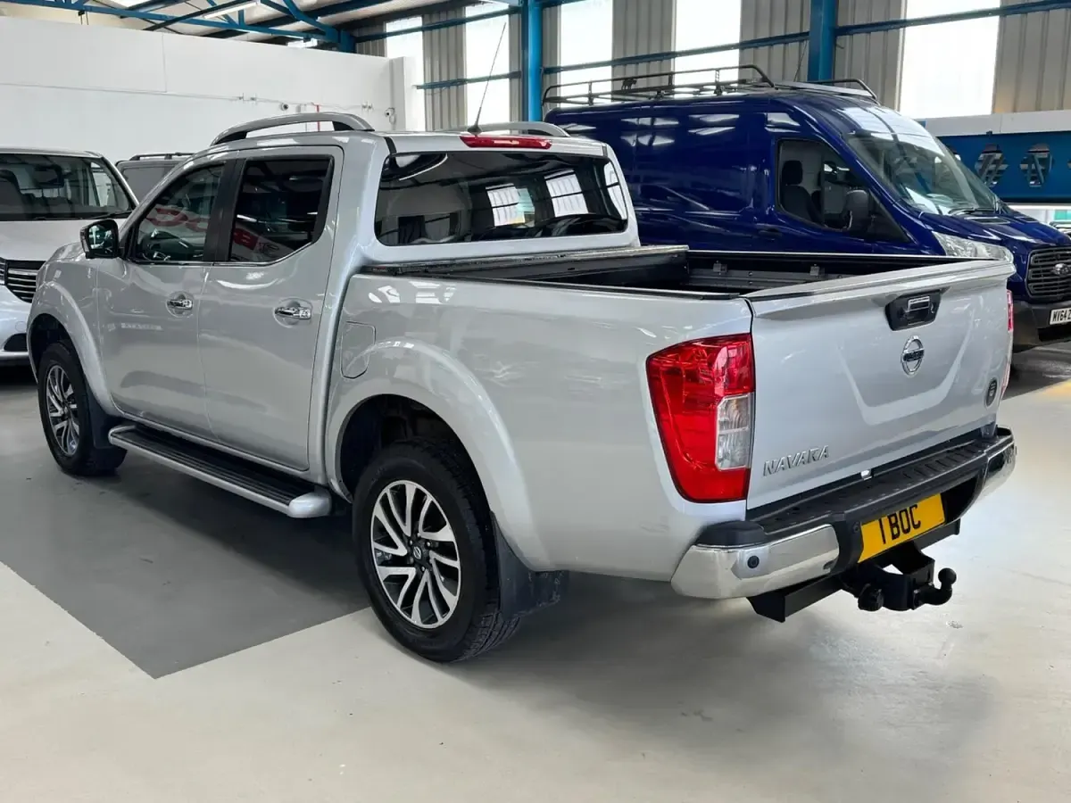 Used Nissan Navara Tekna 2018 Silver Pickup