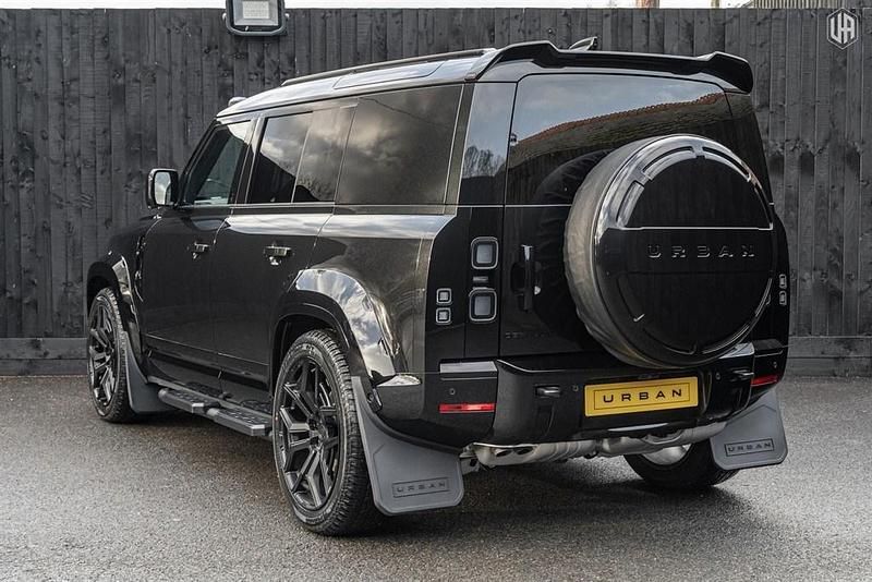 New Land Rover Defender HSE Dynamic 345 HP (253 kW) 2026 Santorini black SUV