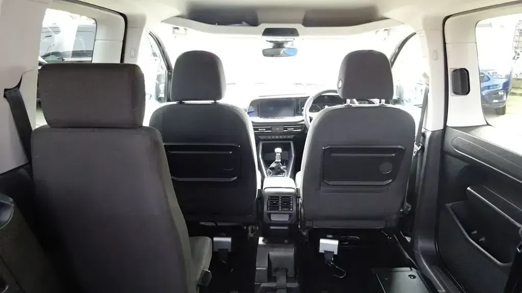 Used Ford Tourneo Connect Titanium 122 HP (89 kW) 2023 Blue MPV