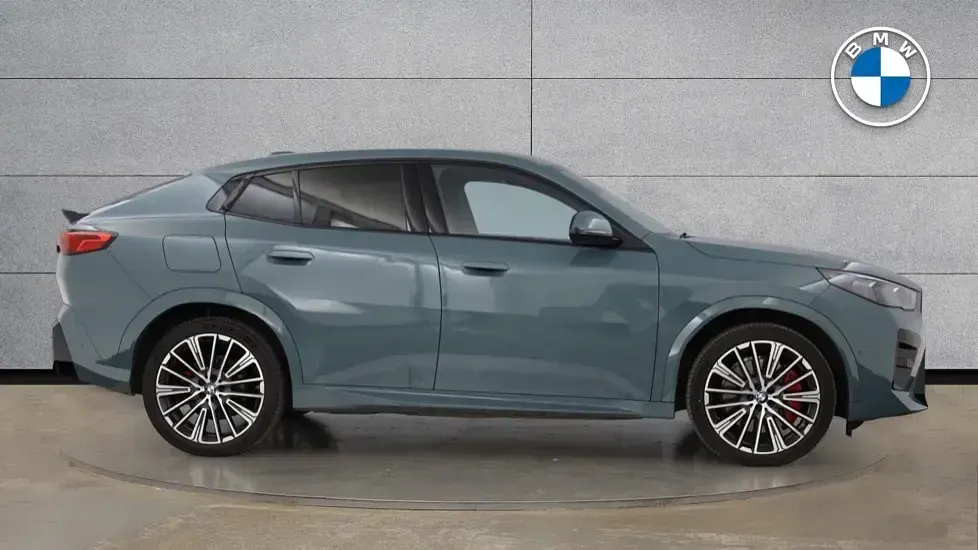 Used BMW iX2 M Sport 150 kW (204 HP) 2025 Green SUV