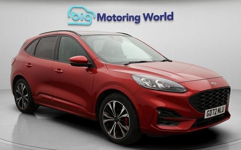 Usado Ford Kuga ST-Line X 190 HP (139 kW) 2023 SUV