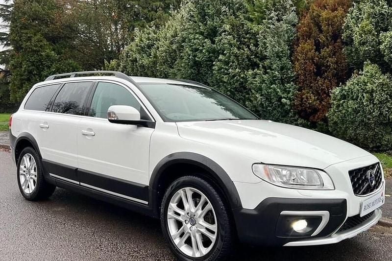 Used Volvo XC70 SE Lux 181 HP (133 kW) 2016 White Estate