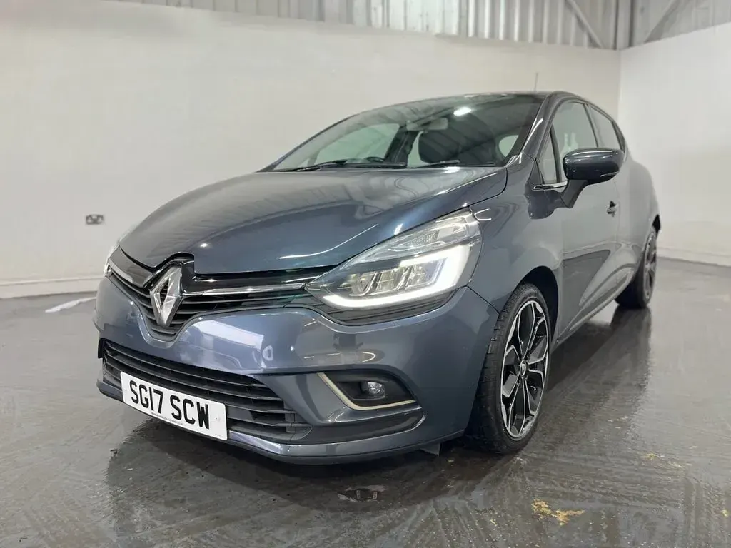 Używany Renault Clio IV Dynamique 90 KM (66 kW) 2017 Szary Hatchback