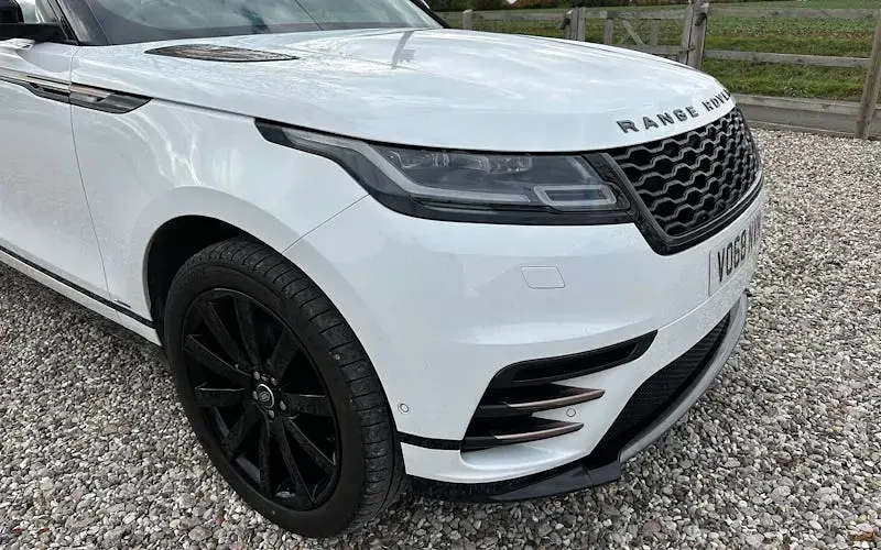 Used Land Rover Range Rover Velar HSE Dynamic 250 HP (183 kW) 2018 White SUV