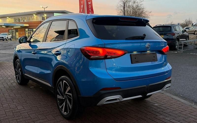 Usado MG ZS Trophy 196 HP (144 kW) 2025 Azul Citadino