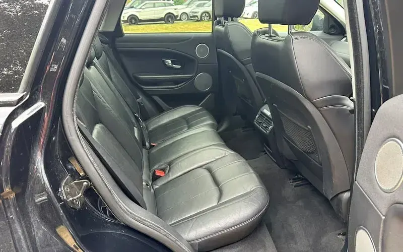 Used Land Rover Range Rover evoque SE 179 HP (131 kW) 2018 Black SUV