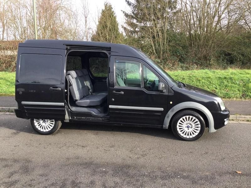 Black Used 2009 Ford Tourneo Connect Trend MPV | £3,500 - Image 1/4