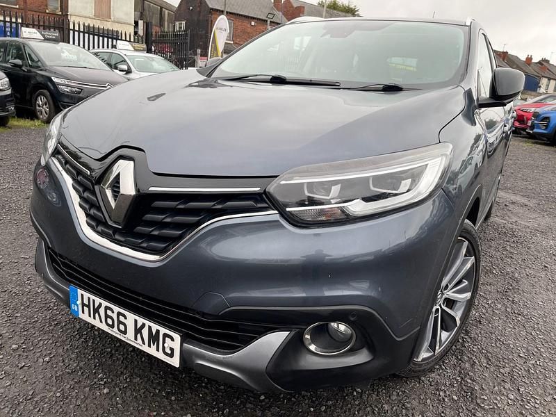 Grey Used 2016 Renault Kadjar Signature SUV | £7,995 (Super price) - Image 1/4