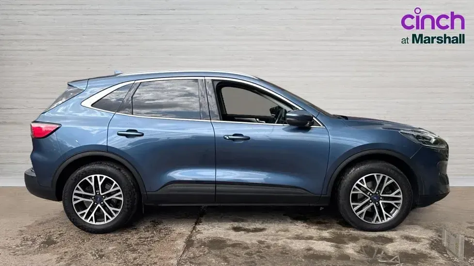 Used Ford Kuga Titanium 190 HP (139 kW) 2020 Blue SUV