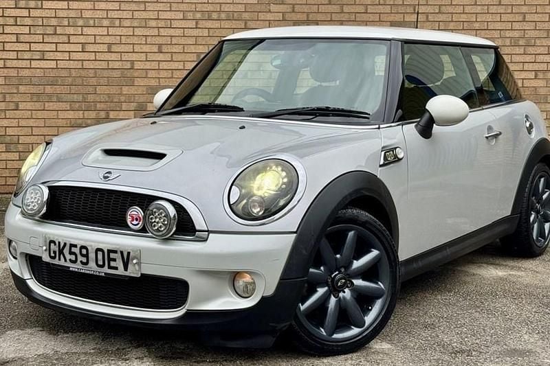 Used Mini Cooper S Hatch 175 HP (128 kW) 2009 Silver Hatchback