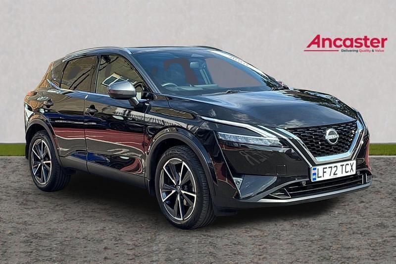 Black/grey roof Used 2022 Nissan Qashqai Tekna SUV | £23,475 (Expensive) - Image 1/4
