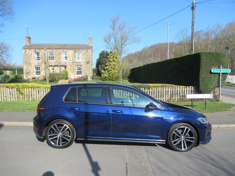 Used VW Golf VII GTD 184 HP (135 kW) 2018 Blue Hatchback