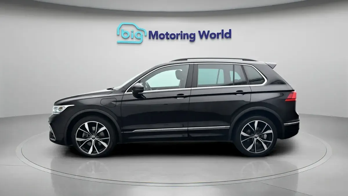 Used VW Tiguan R-line 242 HP (177 kW) 2023 SUV