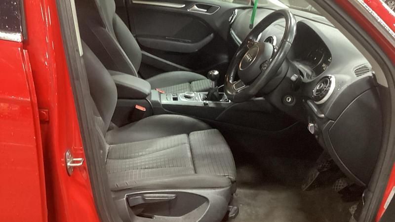 Used Audi A3 Sportback Sport 110 HP (80 kW) 2015 Red Hatchback