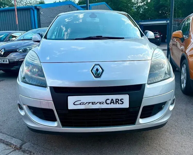Used Renault Scénic III Dynamique 110 HP (80 kW) 2012 Silver MPV