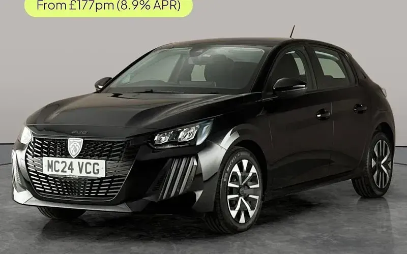 Used Peugeot 208 Active 102 HP (75 kW) 2024 Hatchback