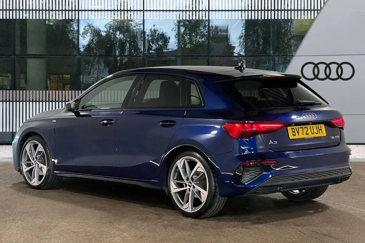 Used Audi A3 Sportback Comfort 2022 Blue Hatchback