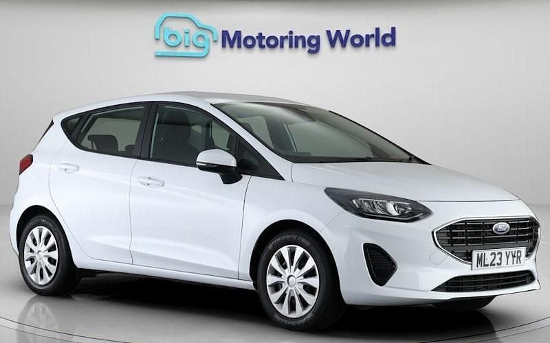 Usado Ford Fiesta Trend 101 HP (74 kW) 2022 Branco Citadino