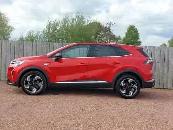 Używany Renault Symbioz Techno 140 KM (102 kW) 2025 Czerwony SUV