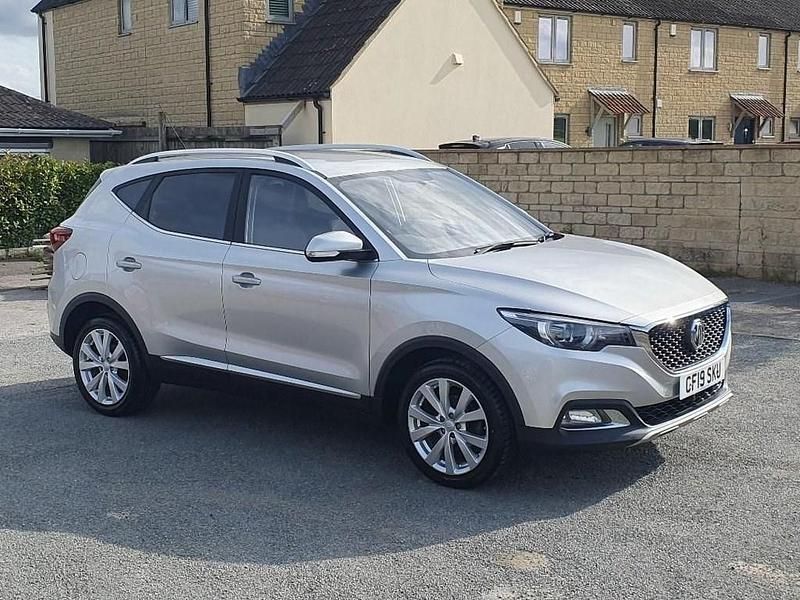 Used MG ZS Excite 106 HP (77 kW) 2019 Silver Sedan