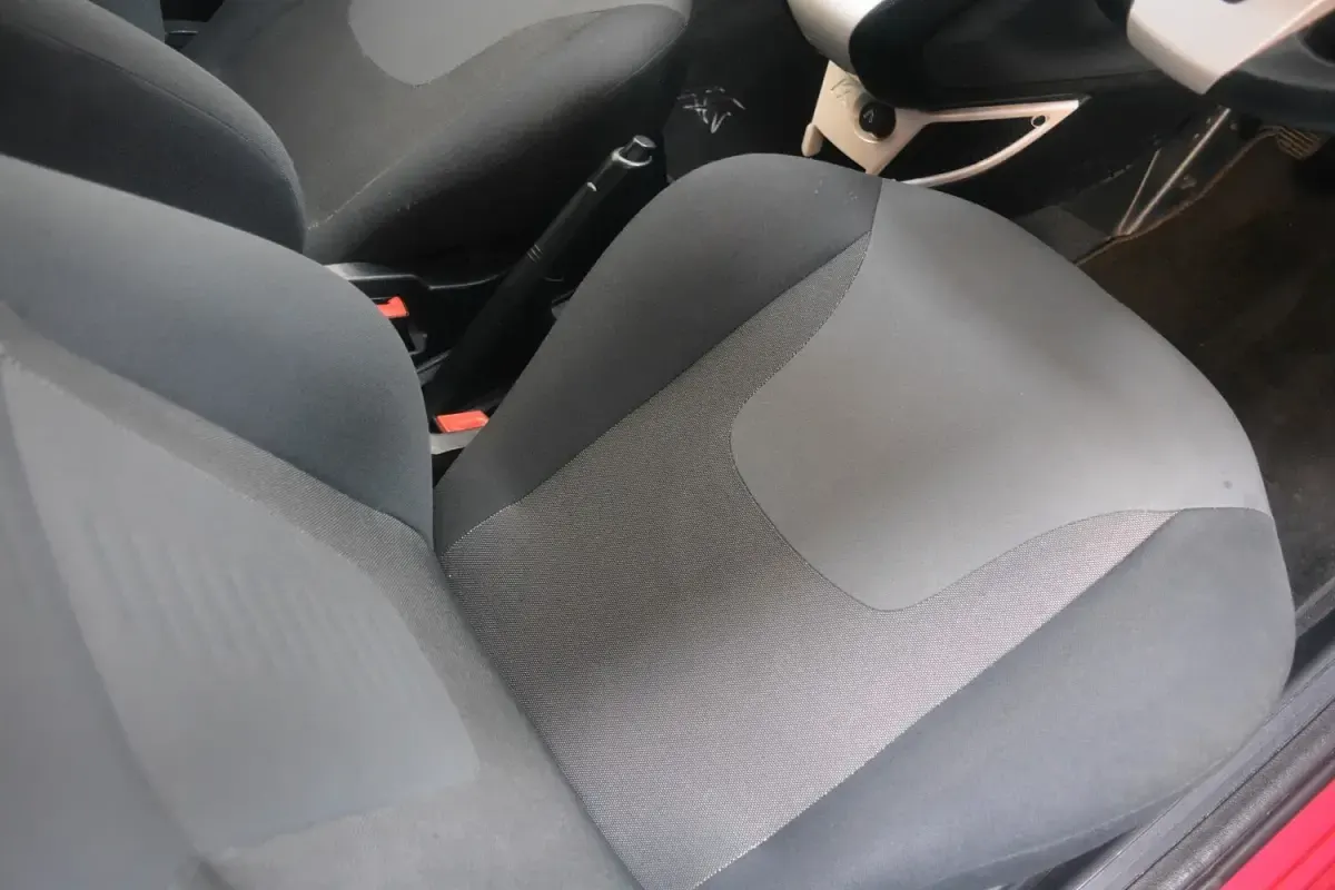 Used Ford Ka Zetec 69 HP (50 kW) 2010 Red Hatchback