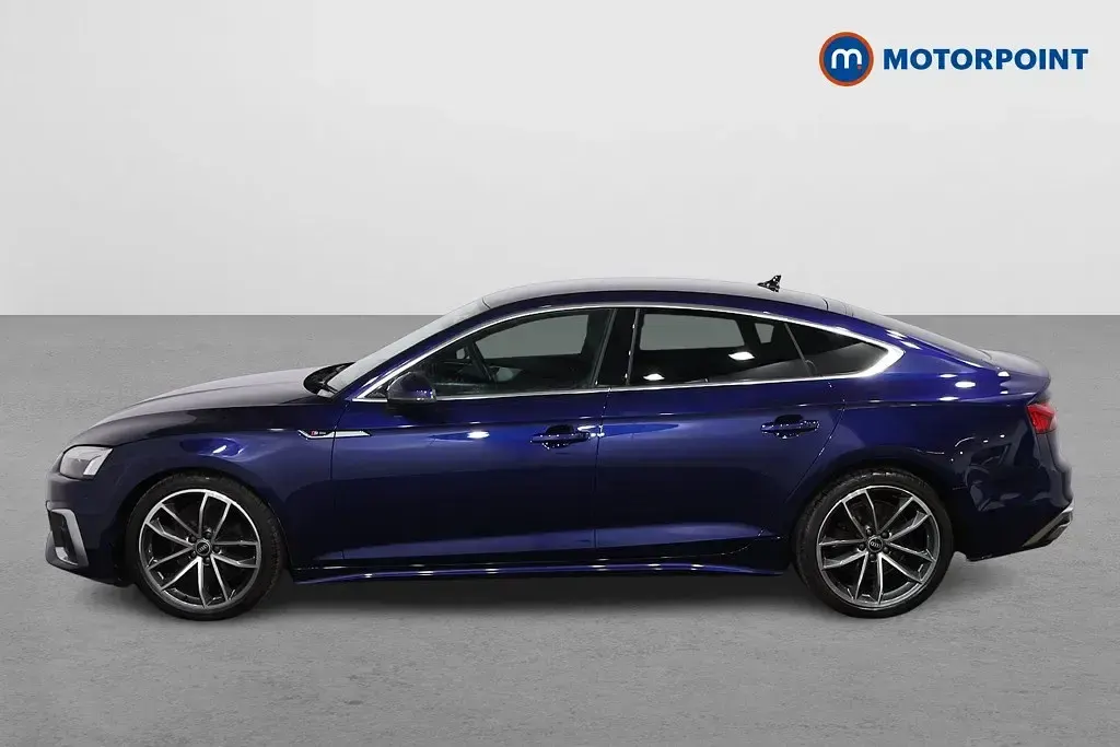 Używany Audi A5 S-Line 190 KM (139 kW) 2021 Niebieski Coupe