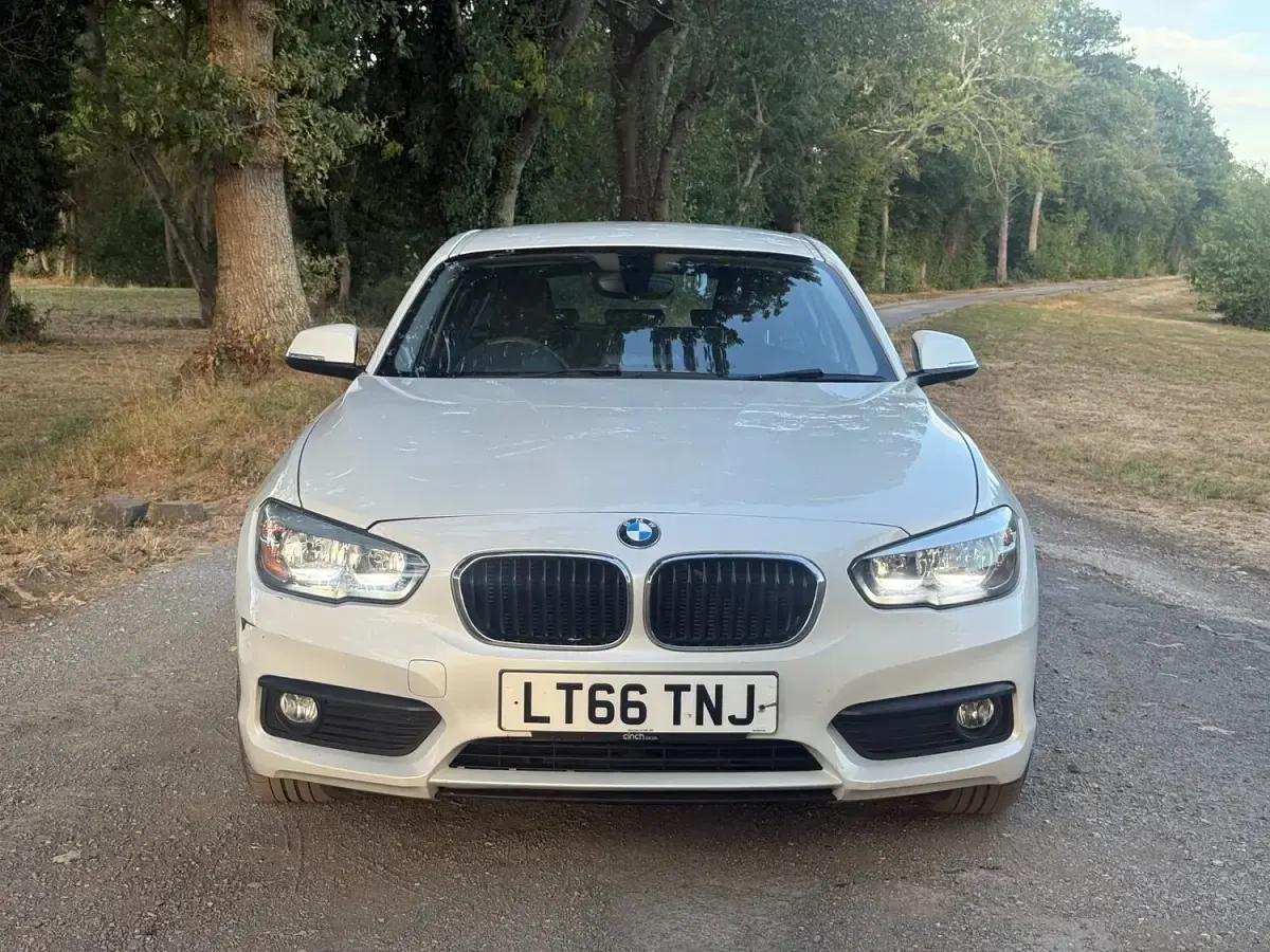 Used BMW 116 Efficient Dynamics 2016 White Hatchback