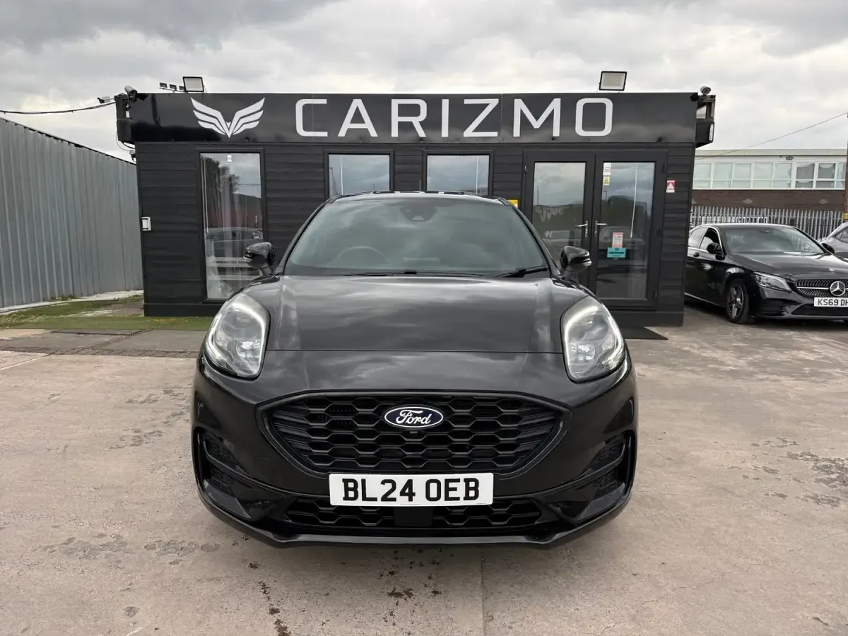 Begagnad Ford Puma ST-Line 2024 Svart SUV